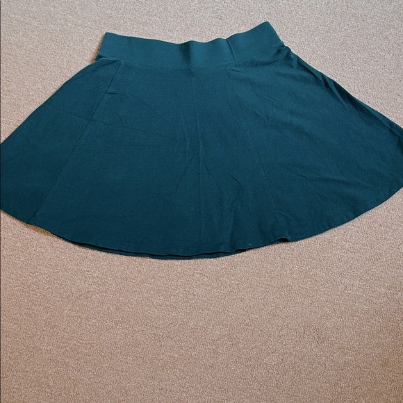 Forever 21 - M - skirt - stretch waistband / elastic - aqua / teal color - mini - Picture 5 of 7